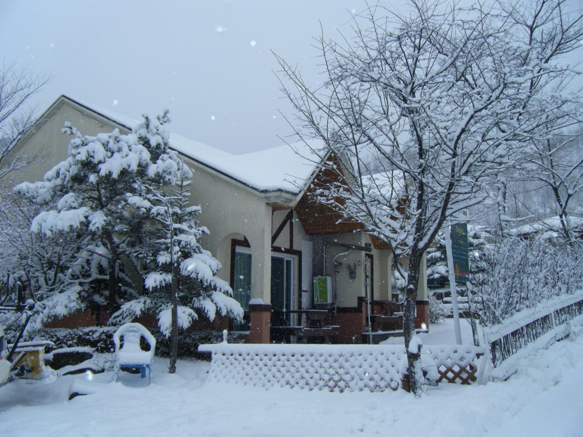 Pyeongchang Iris Pension Exterior photo